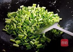 蒜苔炒鸡蛋的做法图解7