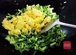 蒜苔炒鸡蛋的做法图解8