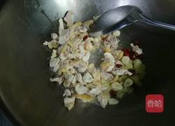 蚕豆烧鸡肉的做法图解9