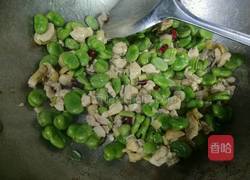 蚕豆烧鸡肉的做法图解12