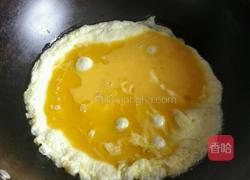 鸡蛋韭菜盒子的做法图解4