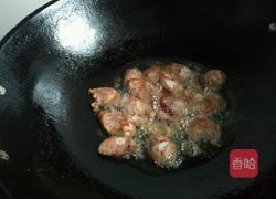 腊肠炒蒜苔的做法图解3