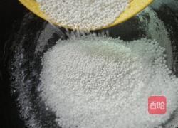 椰汁西米露的做法图解3