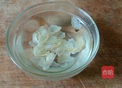 红枣小米粥的做法图解1