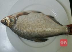 红烧偏口鱼的做法图解1