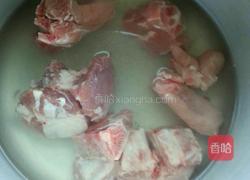 猪骨汤的做法图解2