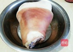 炖肘子的做法图解2