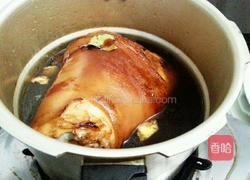 炖肘子的做法图解6