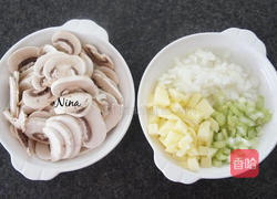 蘑菇汤的做法图解1