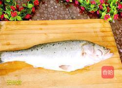 家常清蒸鲈鱼的做法图解2