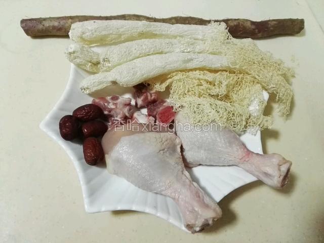 准备食材。