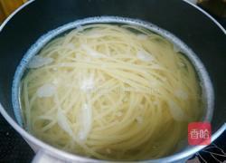 番茄肉末意大利面的做法图解3