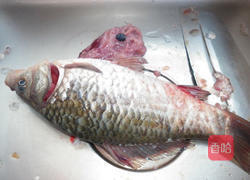 奶白鲫鱼汤的做法图解1