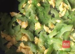枸杞苦瓜炒蛋的做法图解17