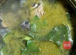 月子餐之折耳根炖鸡的做法图解3