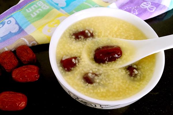 红枣小米粥的精选做法