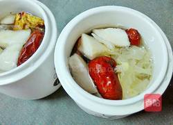 雪梨银耳红枣汤的做法图解5