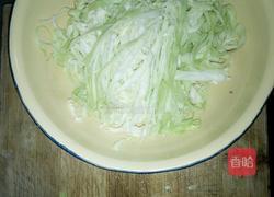 凉拌圆白菜的做法图解2
