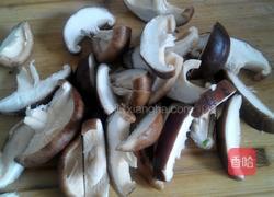 清炒香菇油菜的做法图解2