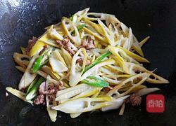 春笋炒肉的做法图解7