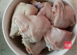 红烧香润蹄的做法图解1