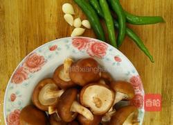 素炒香菇的做法图解1