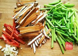 蒜苔的做法图解2