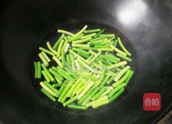蒜苔的做法图解4