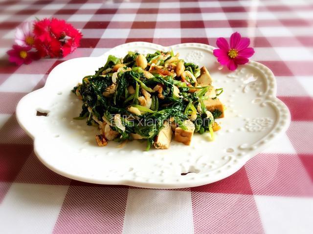 凉拌花生米菠菜