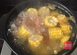 排骨炖玉米的做法图解3