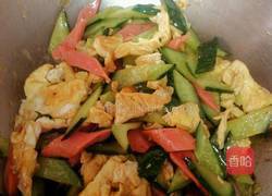 黄瓜炒火腿鸡蛋的做法图解13