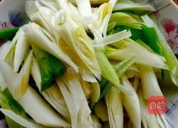 葱爆肉的做法图解2