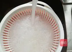 Illustration of how to make cold cucumber vermicelli 7