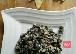 韭菜炒螺丝肉的做法图解1