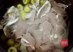 猪心青橄汤的做法图解2