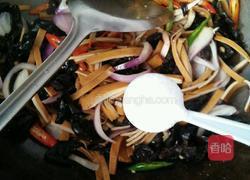 小炒木耳香干的做法图解7