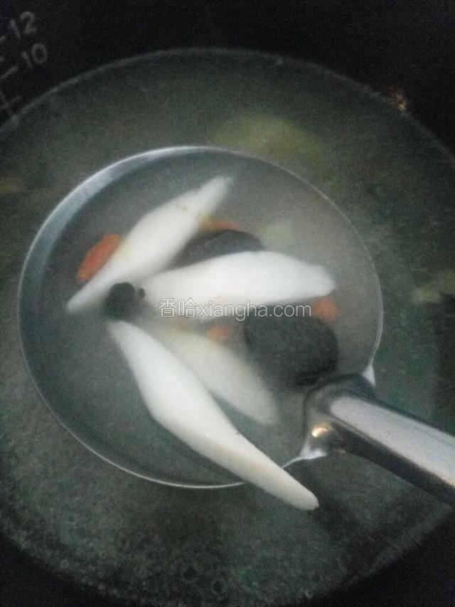 剩下这个汤可以下面条……（想怎么用，就怎么用。）