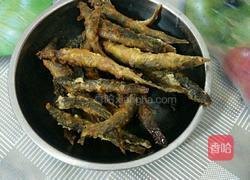 油炸小鱼的做法图解4