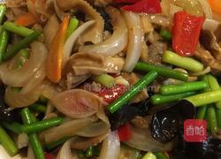 洋葱爆猪肚的做法图解3