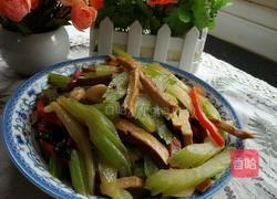 芹菜素炒五香豆干的做法图解7