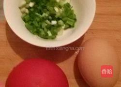 番茄鸡蛋汤的做法图解1