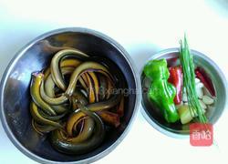 红烧黄鳝的做法图解1