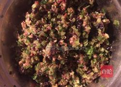 芹菜包子的做法图解5