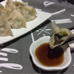 猪肉芹菜馅饺子的做法[图]