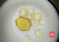 爆炒蚕豆的做法图解3