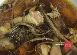 茶树菇炖鸡的做法图解5
