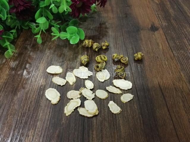 准备食材。