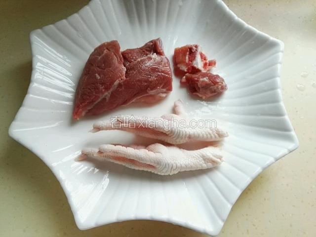 准备食材。
