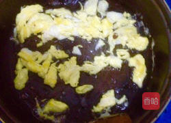 番茄酱蛋炒饭的做法图解3