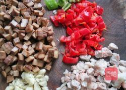 辣炒青豆香干粒的做法图解2